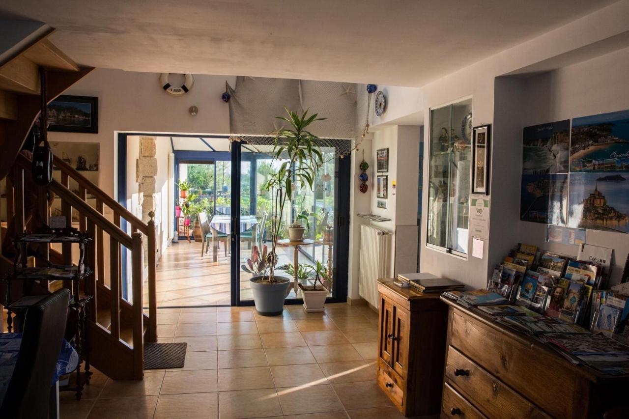 Petit Chatelet Bis Hirel 외부 사진